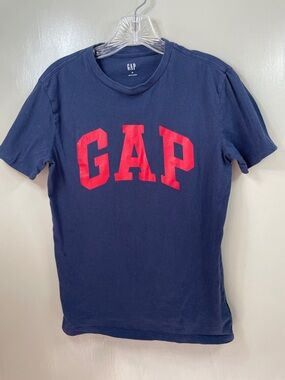 GAP Navy Tee with Red Logo
